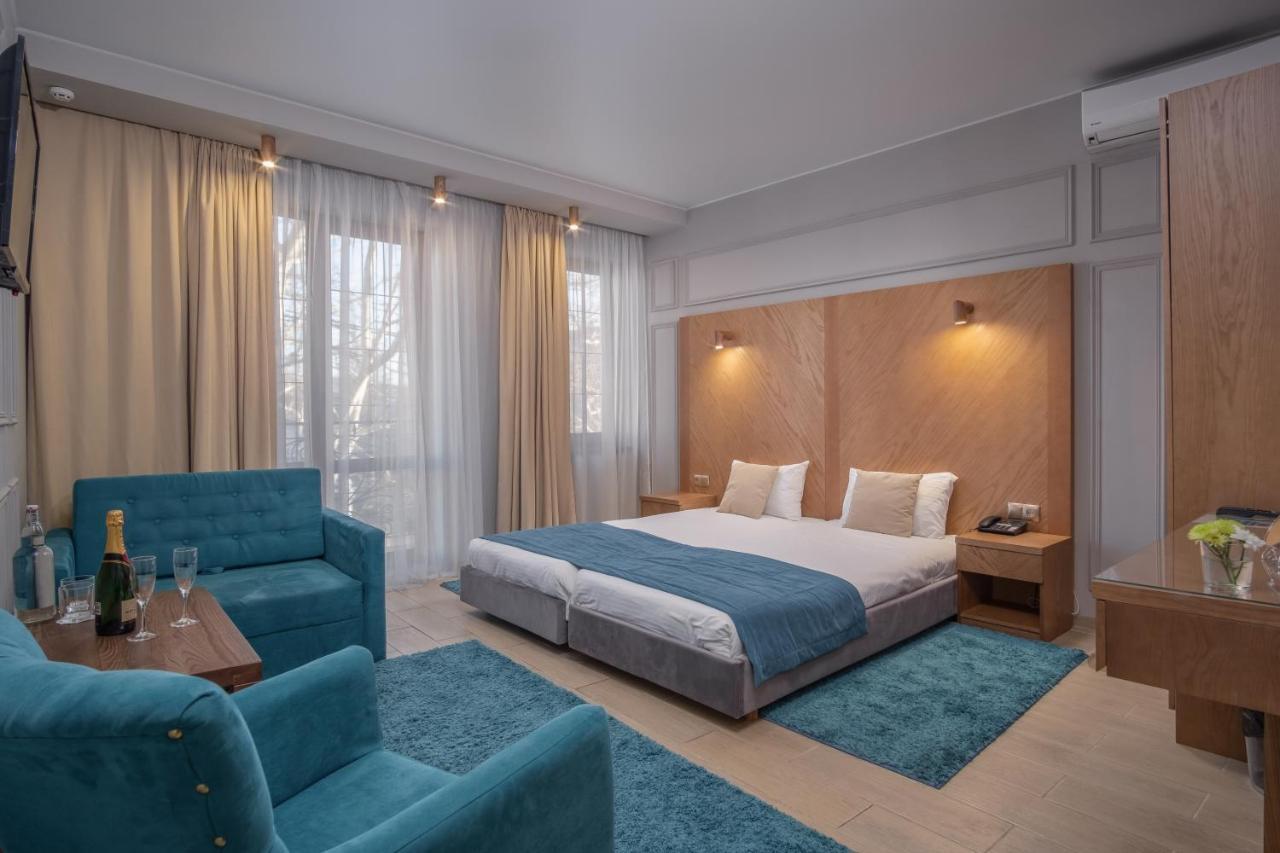Boomerang Boutique Hotel Odesa Exterior photo