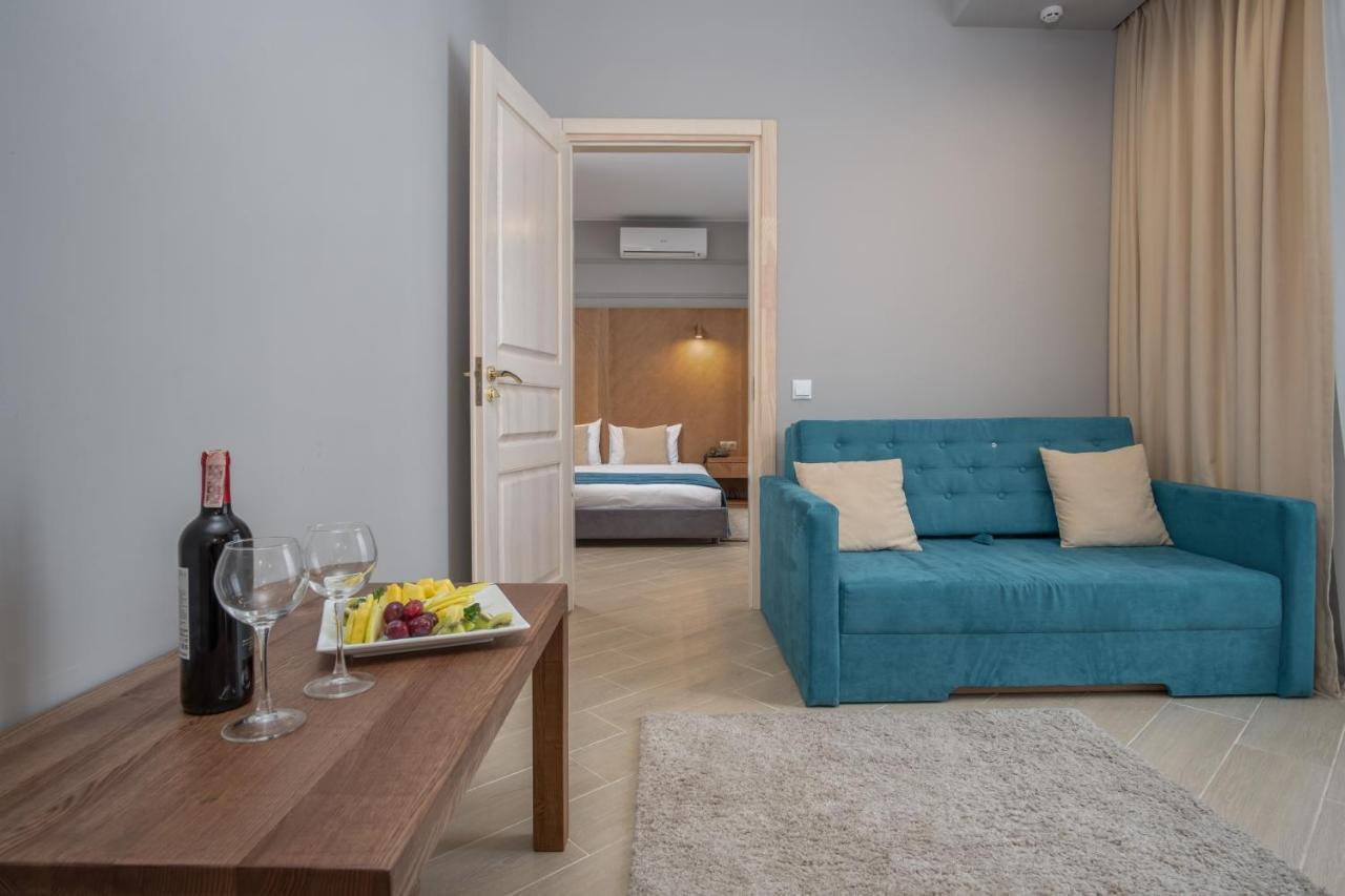 Boomerang Boutique Hotel Odesa Exterior photo