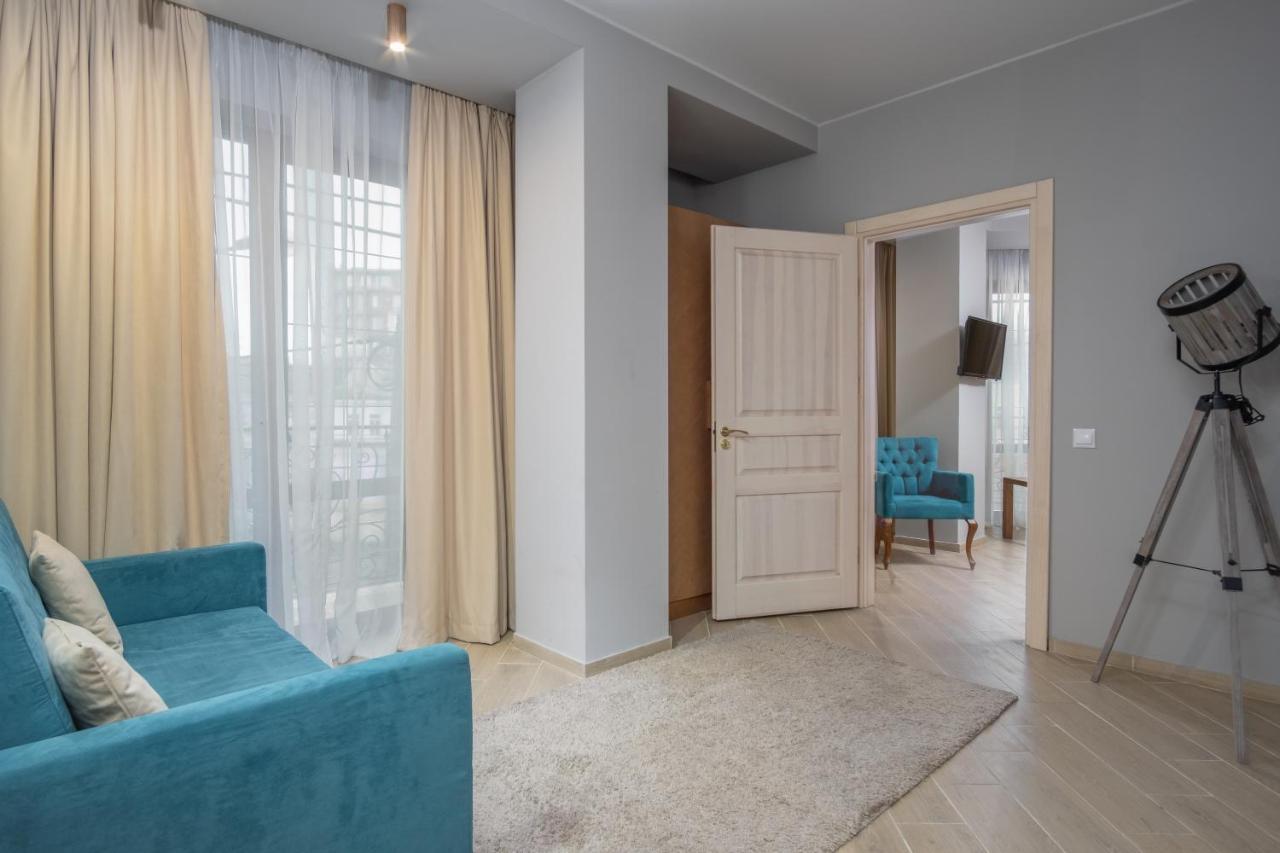 Boomerang Boutique Hotel Odesa Exterior photo